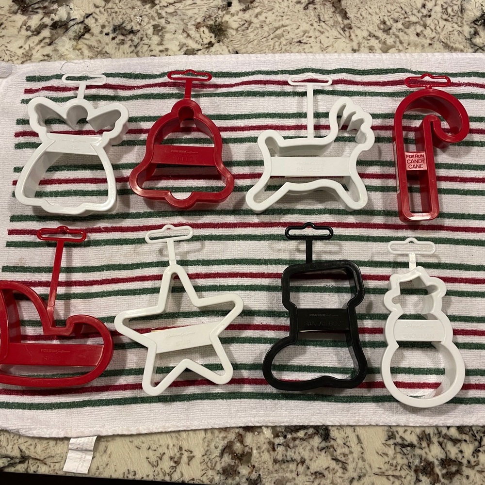 NEW Fox Run Plastic Christmas Cookie Cutters Set of 8 Angel Bell Reindeer Sleigh